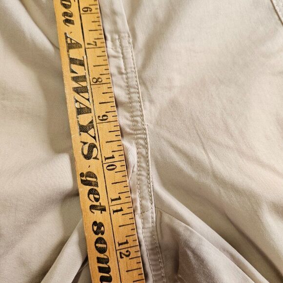 EUC LIKE NEW CHICO'S TAN UTILITY CROP PANTS SIZE 2 / WOMENS LARGE - Picture 13 of 14